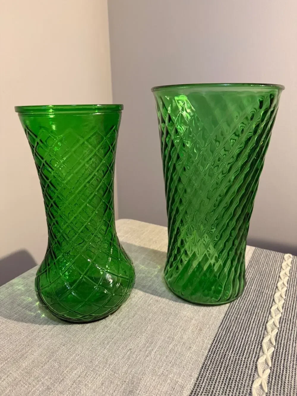 🌿 Vintage Green Glass Vases – Set of 2 | Hoosier Glass #4087 + Unmarked | Large